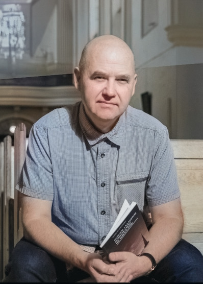 dr Dariusz Galewski - portret