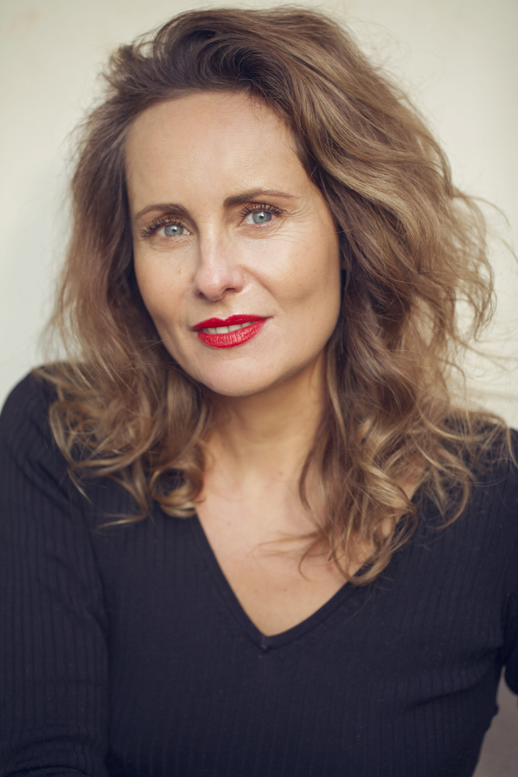 zdjęcie przedstawia aktorkę Elisabeth Dudę