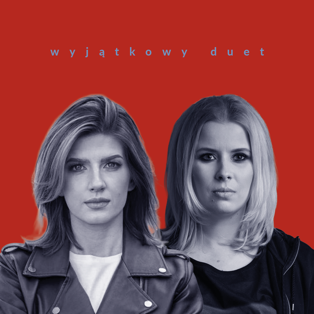 Plakat na intensywnie czerwonym tle z napisem „wyjątkowy duet” umieszczonym u góry, zapisanym jasnymi literami z dużymi odstępami między znakami. W dolnej części znajdują się dwa czarno-białe portrety Sary Antczak i Agaty Kunderman ustawionych obok siebie, pokazanych od klatki piersiowej w górę. Osoba po lewej ma krótsze, układające się na bok włosy oraz kurtkę z widocznym kołnierzem i zamkiem. Osoba po prawej ma dłuższe, proste włosy i ciemną górę bez widocznych wzorów. Obie postacie są skierowane przodem do odbiorcy, na jednolitym tle bez dodatkowych elementów.